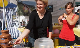 Fairer Schokobrunnen beim Auftakt der Fairen Woche in Ludwigsburg (Bild: Stadt Ludwigsburg)
